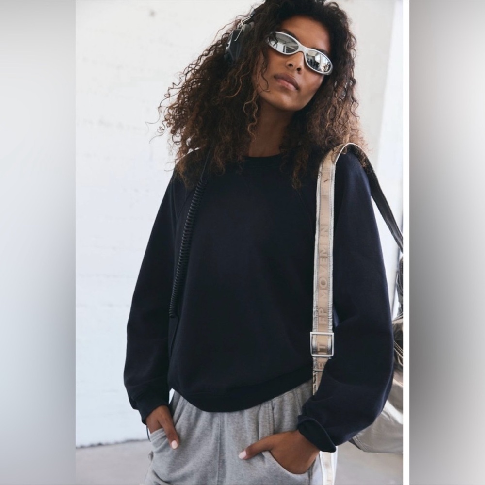55-Free People For The Win Pullover